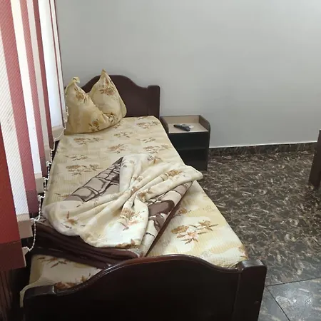 Andrada Garsoniera 2